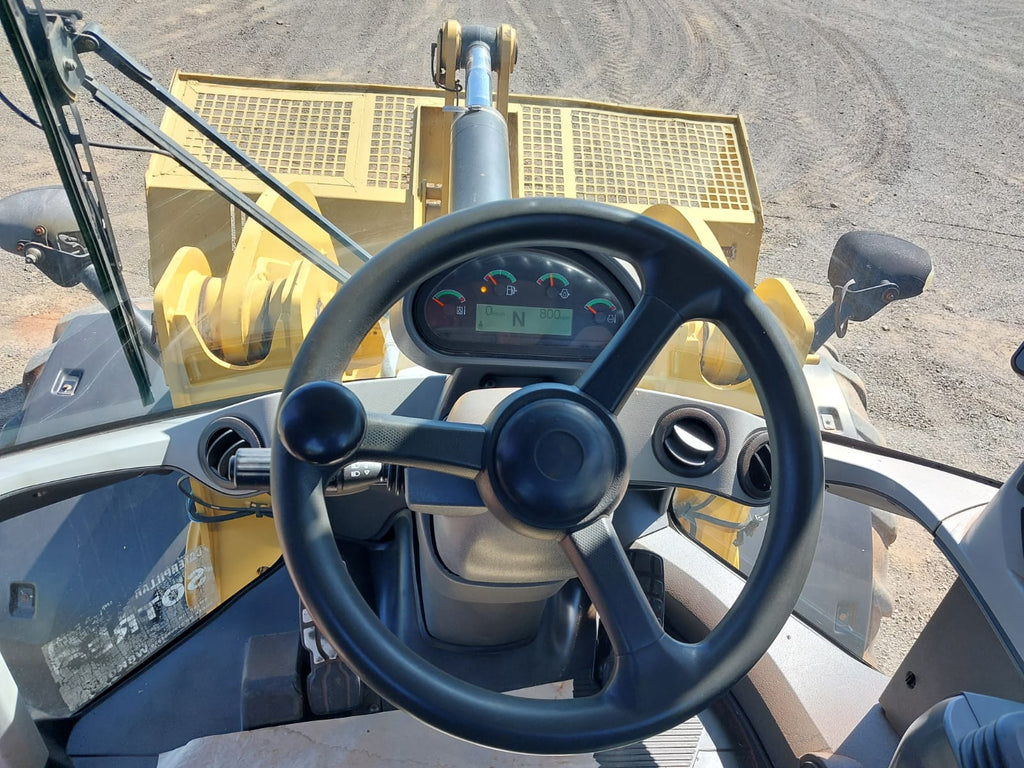 Pá Carregadeira Caterpillar 938K