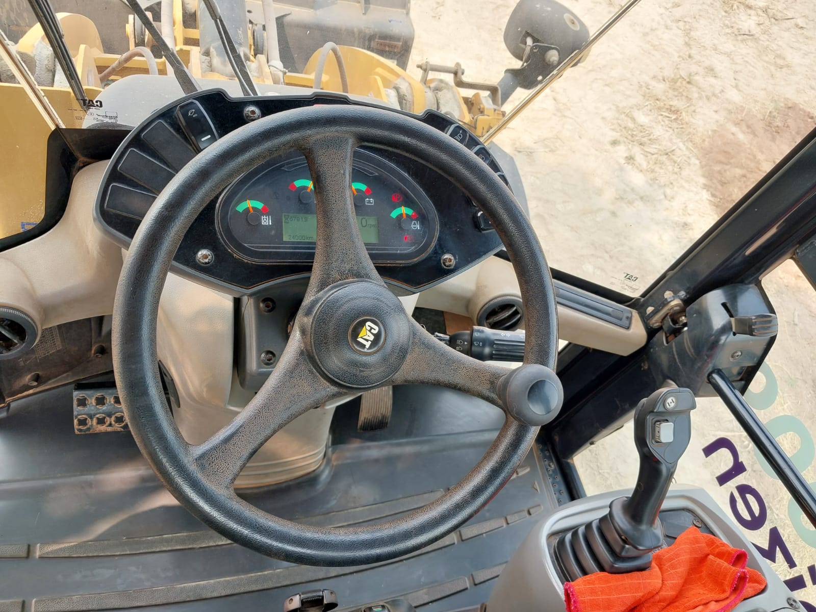 Pá Carregadeira Caterpillar 920K