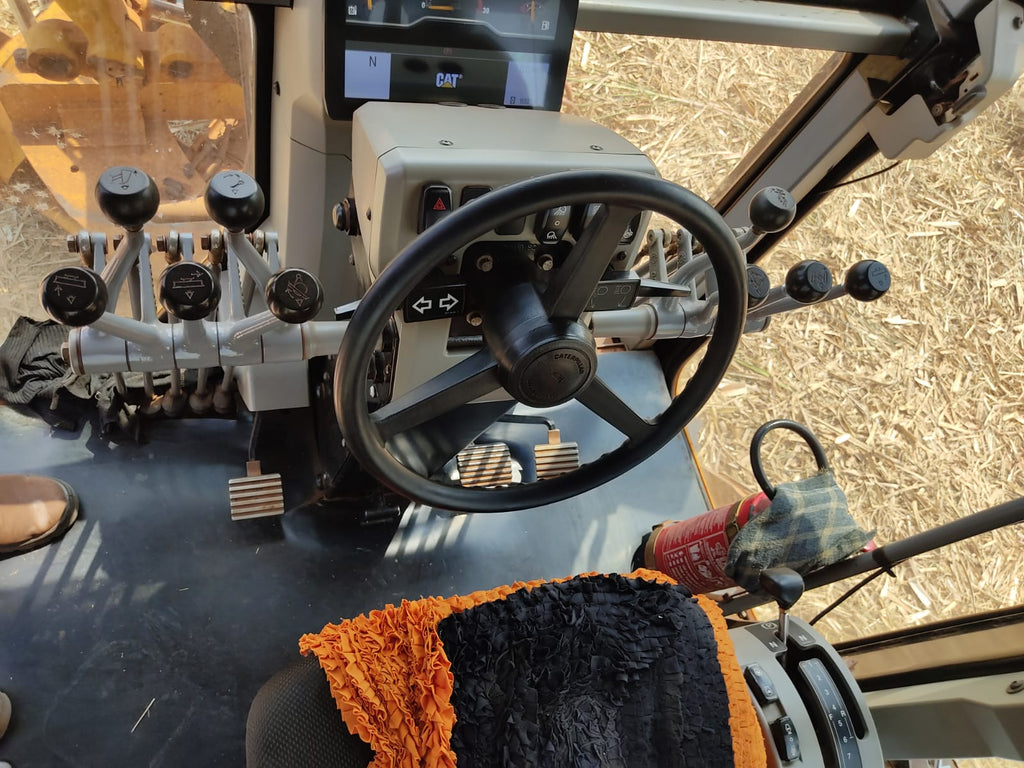 Motoniveladora Caterpillar 120