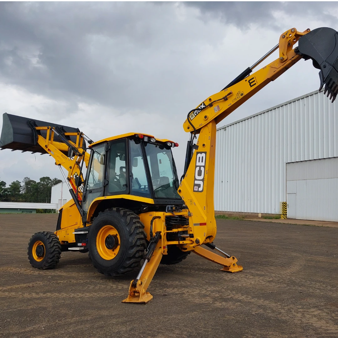 Retroescavadeira JCB 3CX