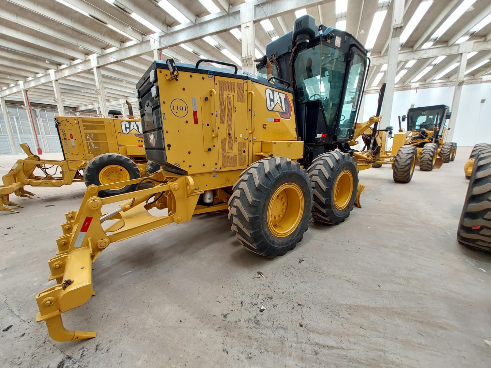 Motoniveladora Caterpillar 120