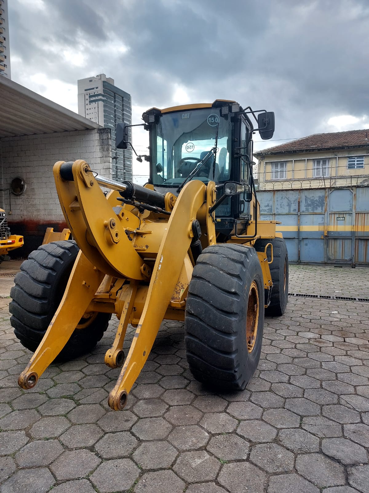 Pá Carregadeira Caterpillar 938K