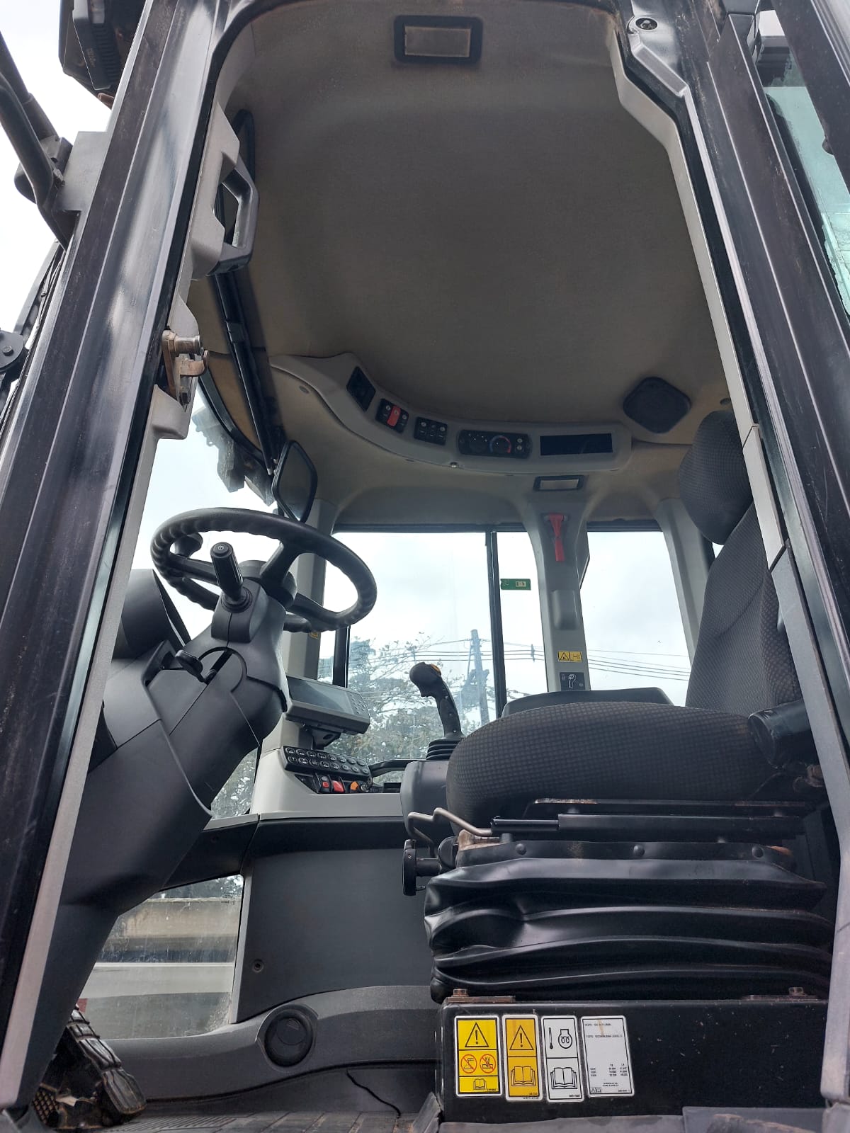 Pá Carregadeira Caterpillar 938K