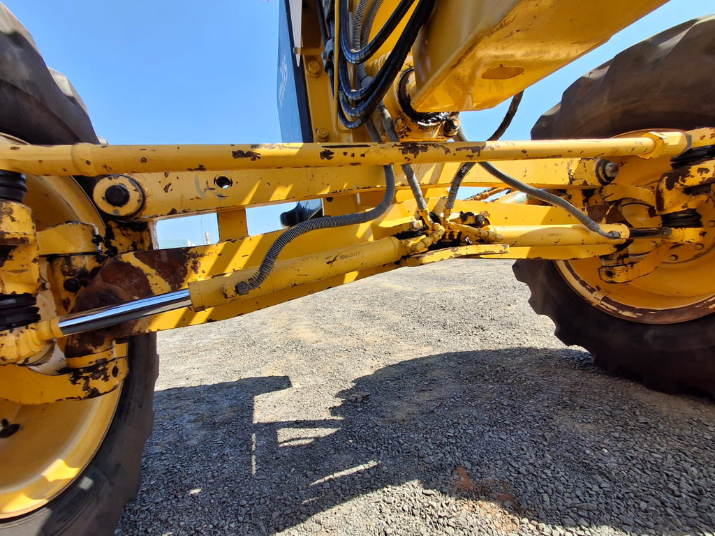 Motoniveladora Komatsu GD655-5