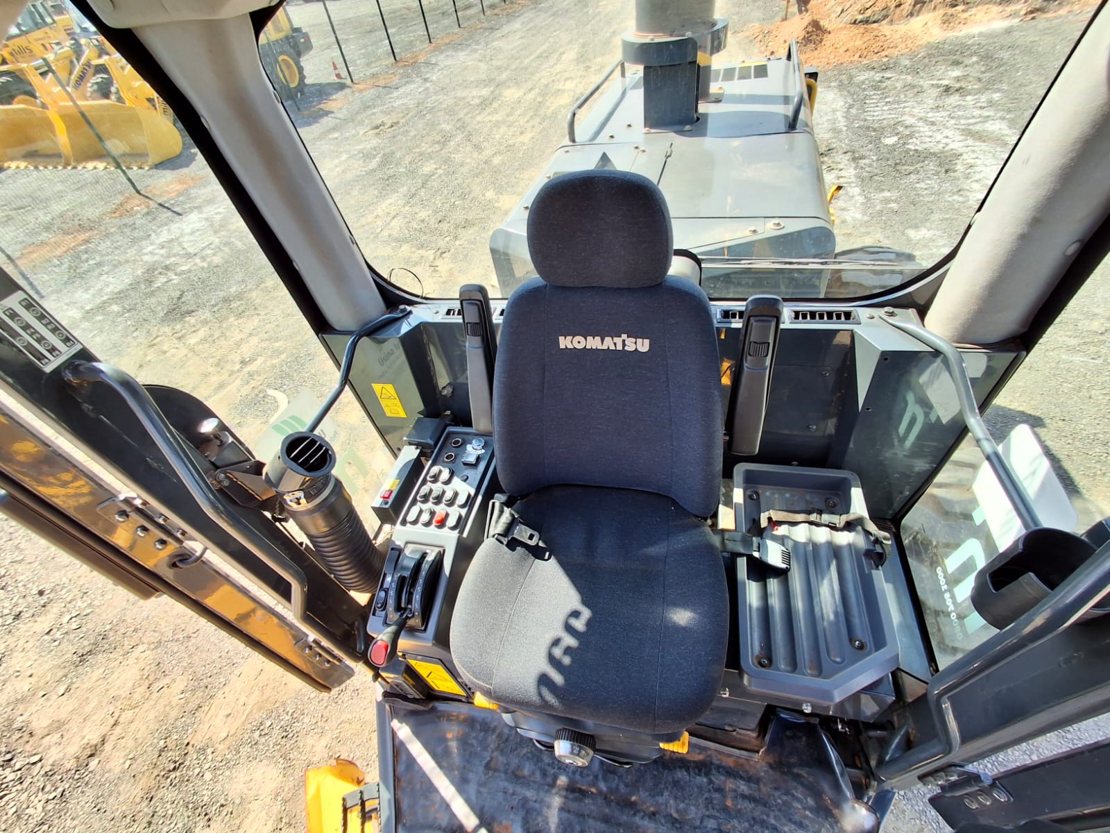 Motoniveladora Komatsu GD655-5