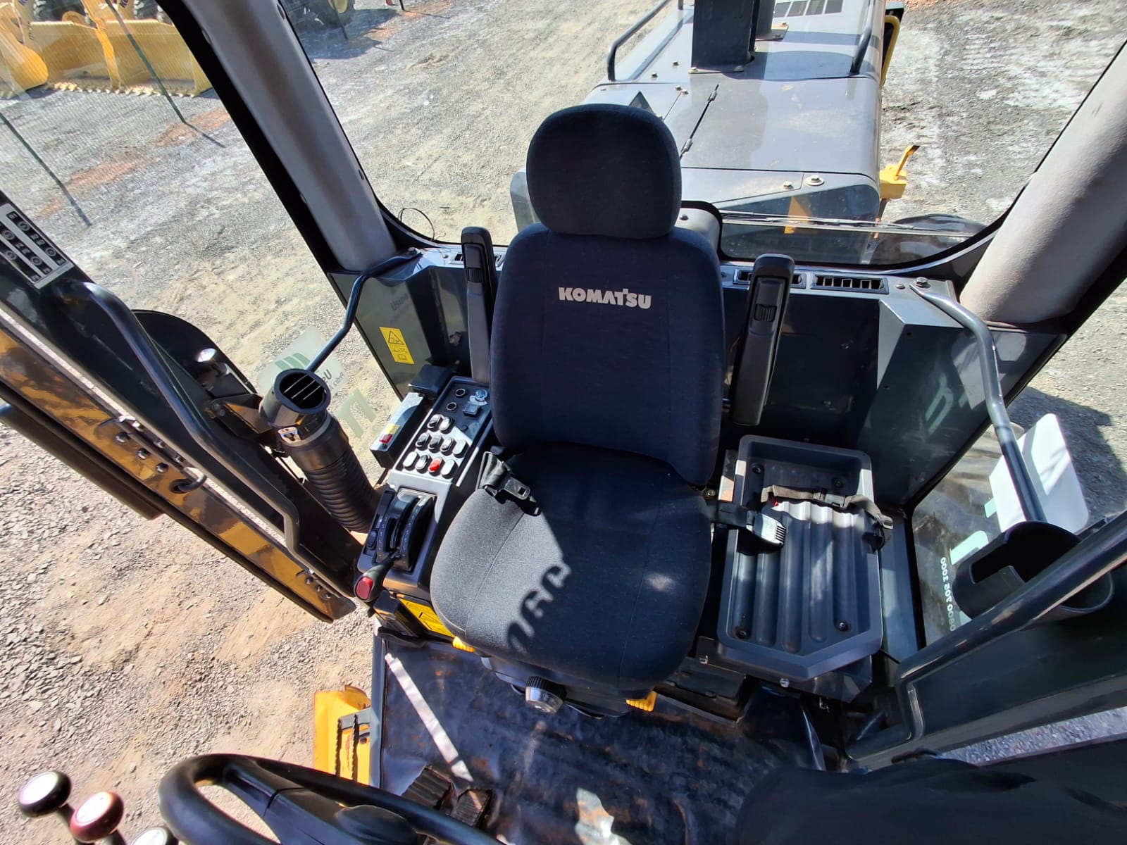 Motoniveladora Komatsu GD655-5