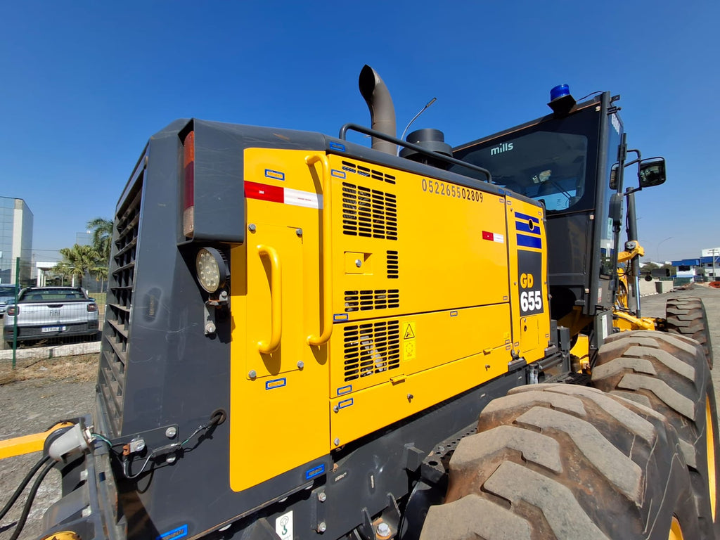 Motoniveladora Komatsu GD655-5