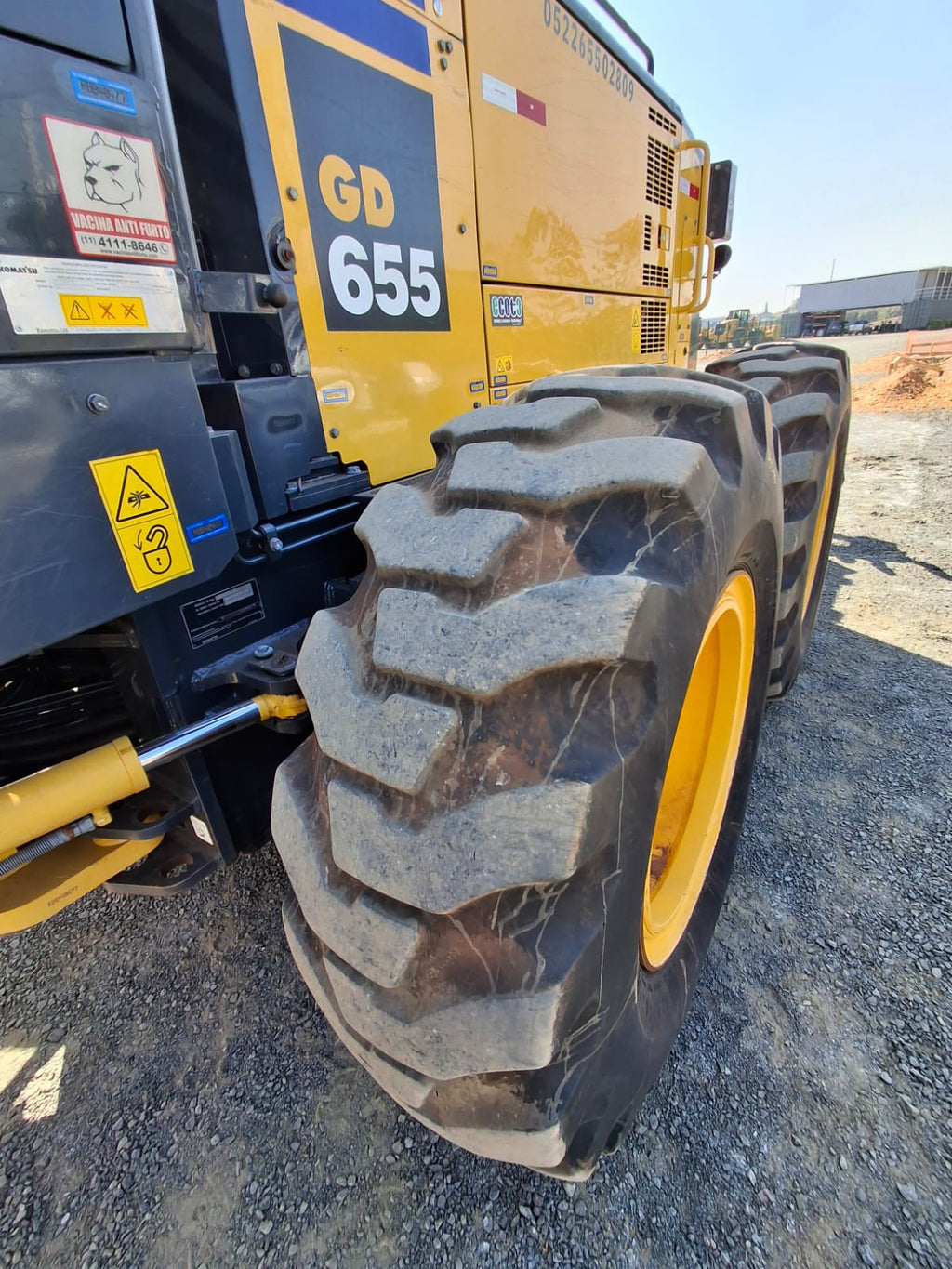 Motoniveladora Komatsu GD655-5