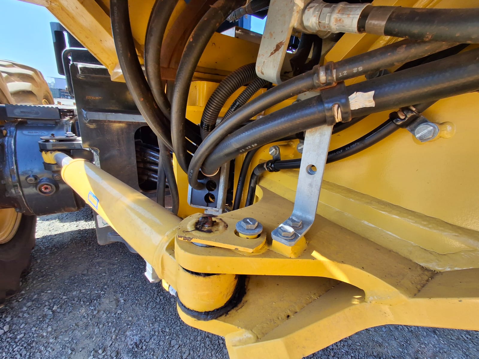 Motoniveladora Komatsu GD655-5