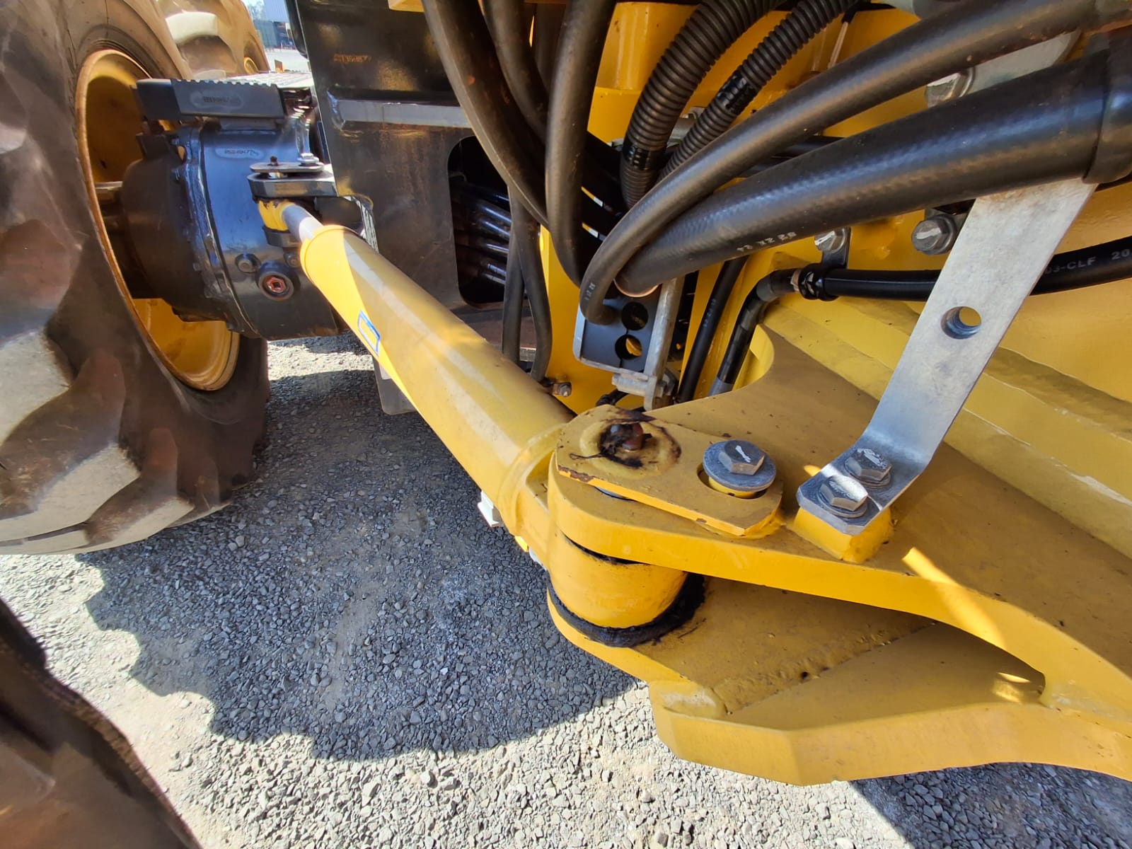 Motoniveladora Komatsu GD655-5