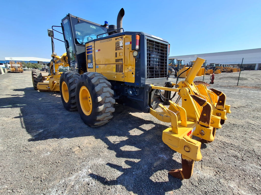 Motoniveladora Komatsu GD655-5
