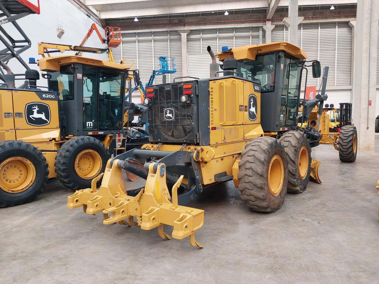 Motoniveladora John Deere 620G