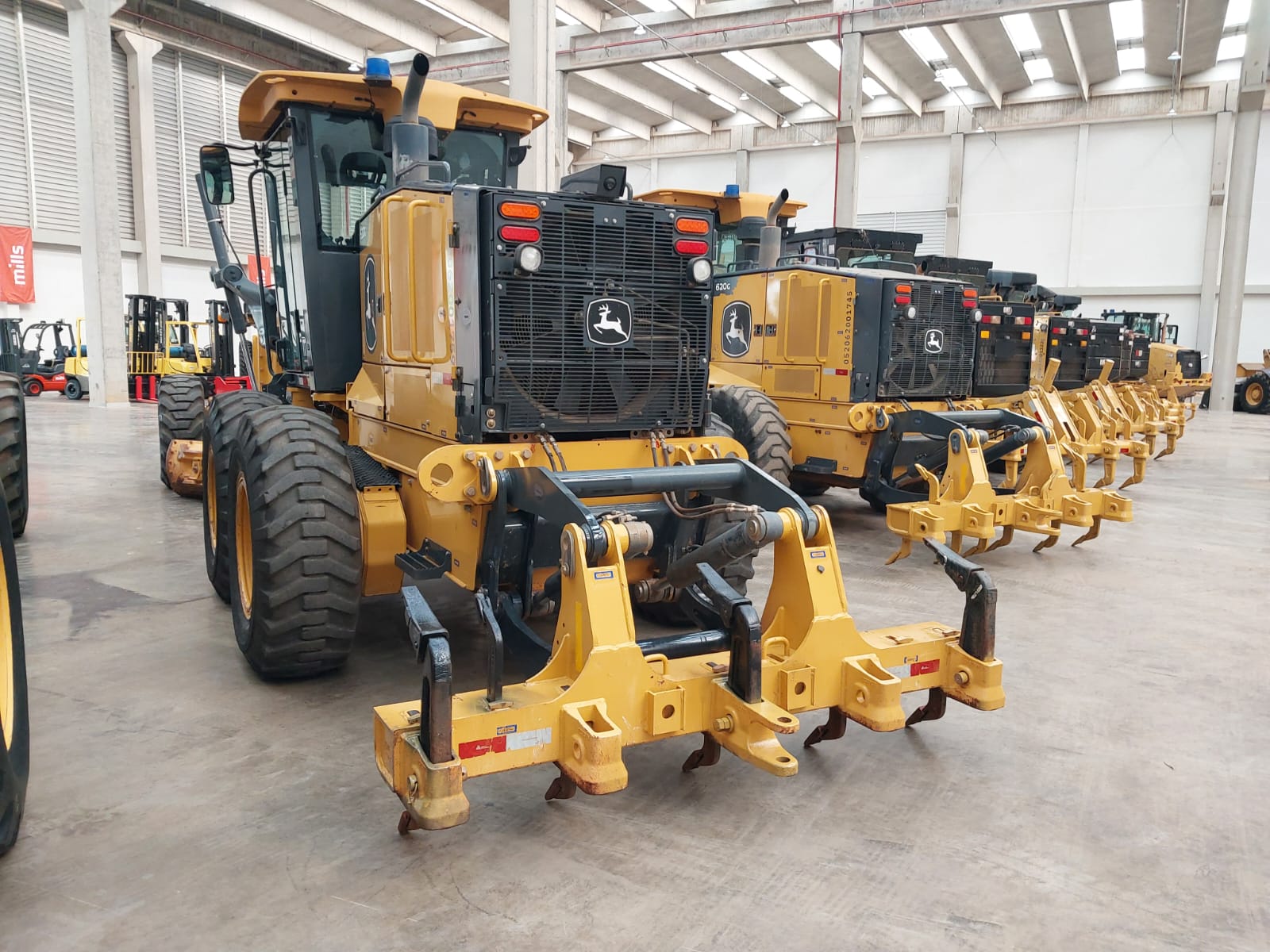 Motoniveladora John Deere 620G