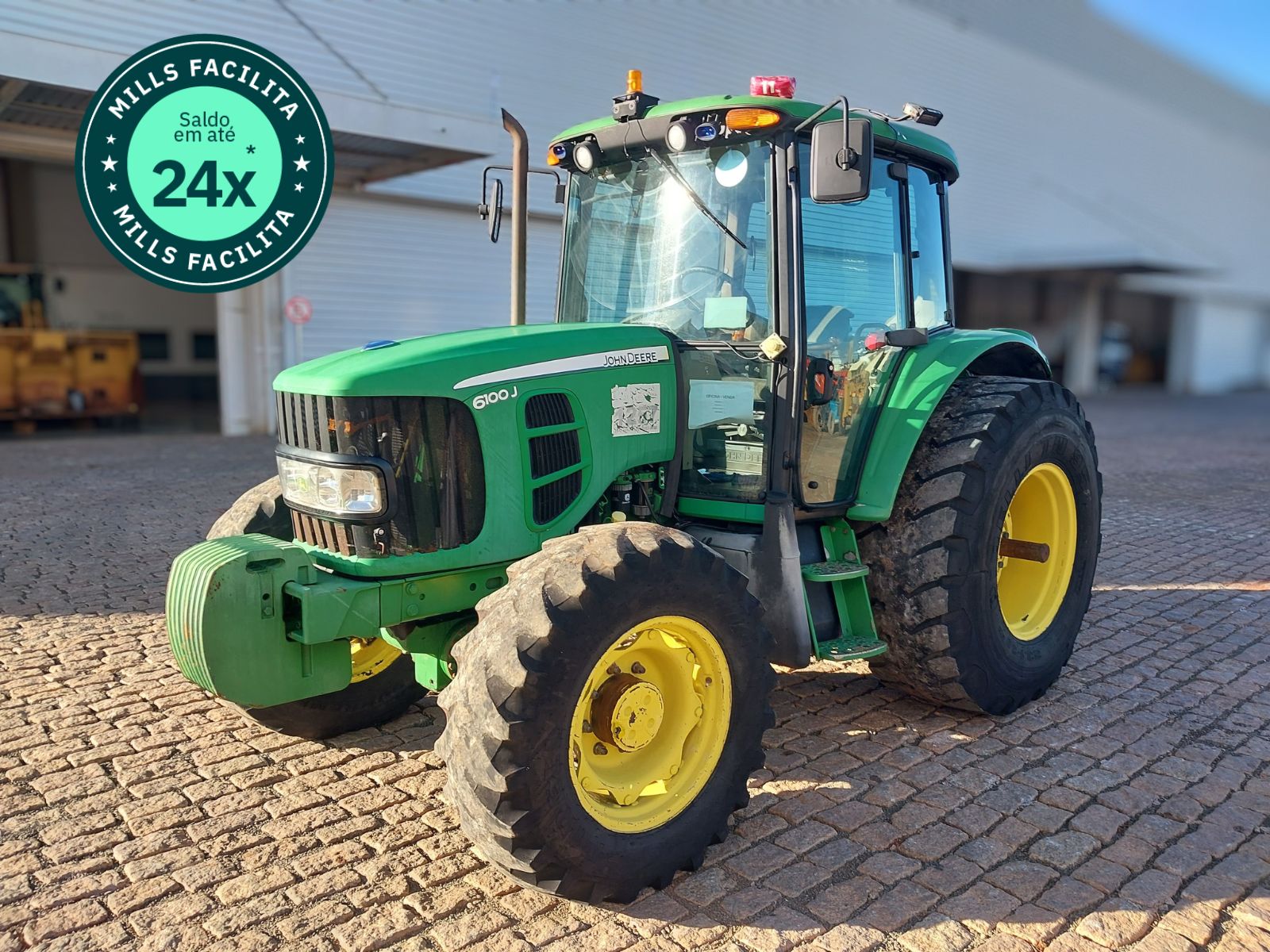 Trator Jonh Deere 6100J