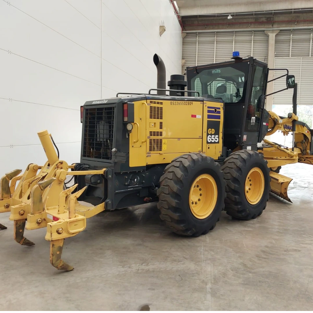 Motoniveladora Komatsu GD655-5