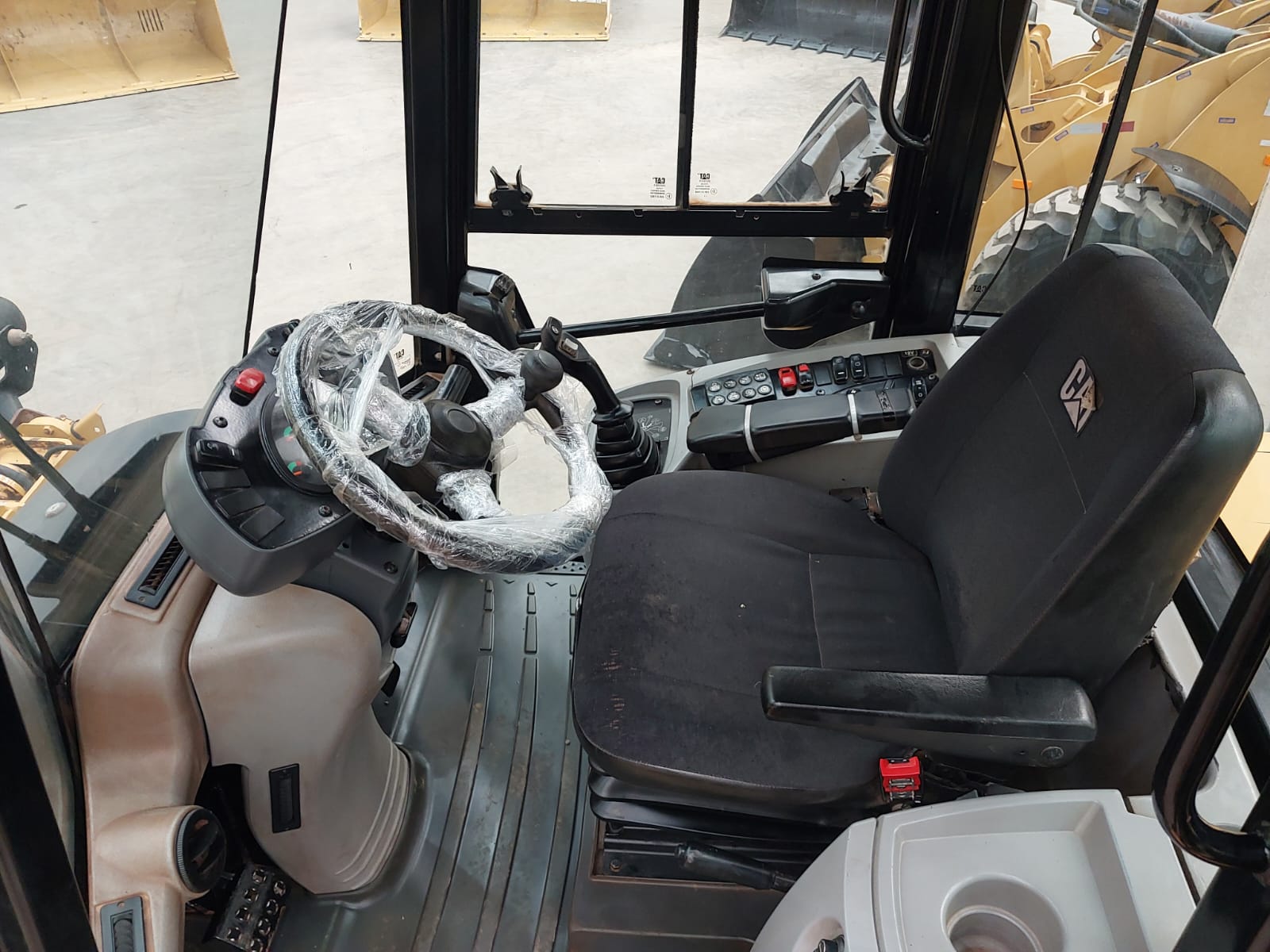 Pá Carregadeira Caterpillar 920K