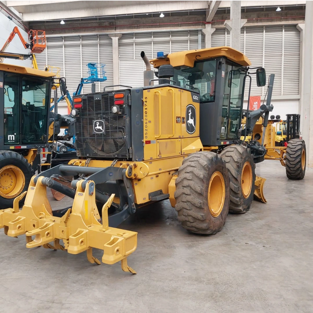 Motoniveladora John Deere 620G