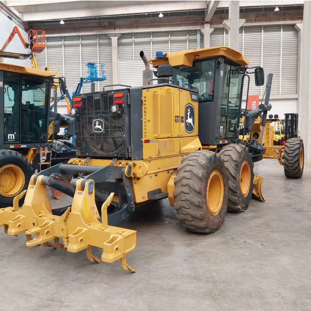 Motoniveladora John Deere 620G