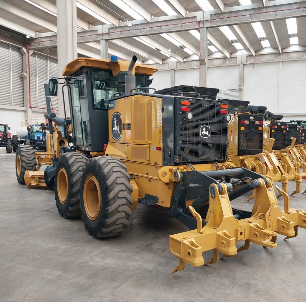 Motoniveladora John Deere 620G