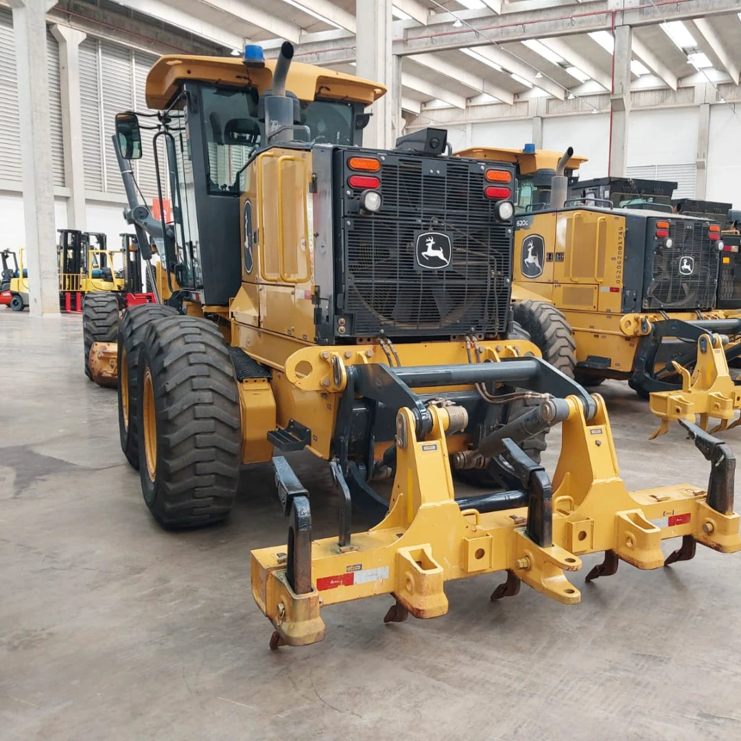 Motoniveladora John Deere 620G