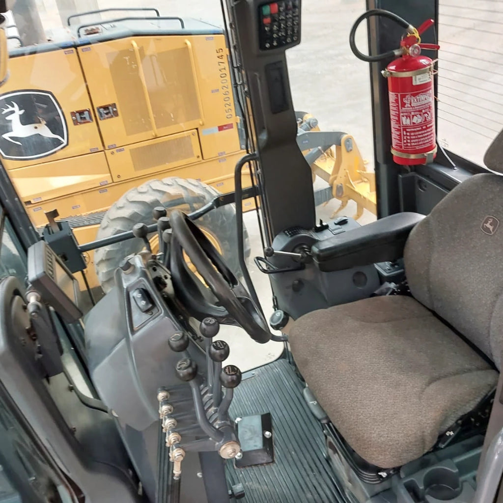 Motoniveladora John Deere 620G