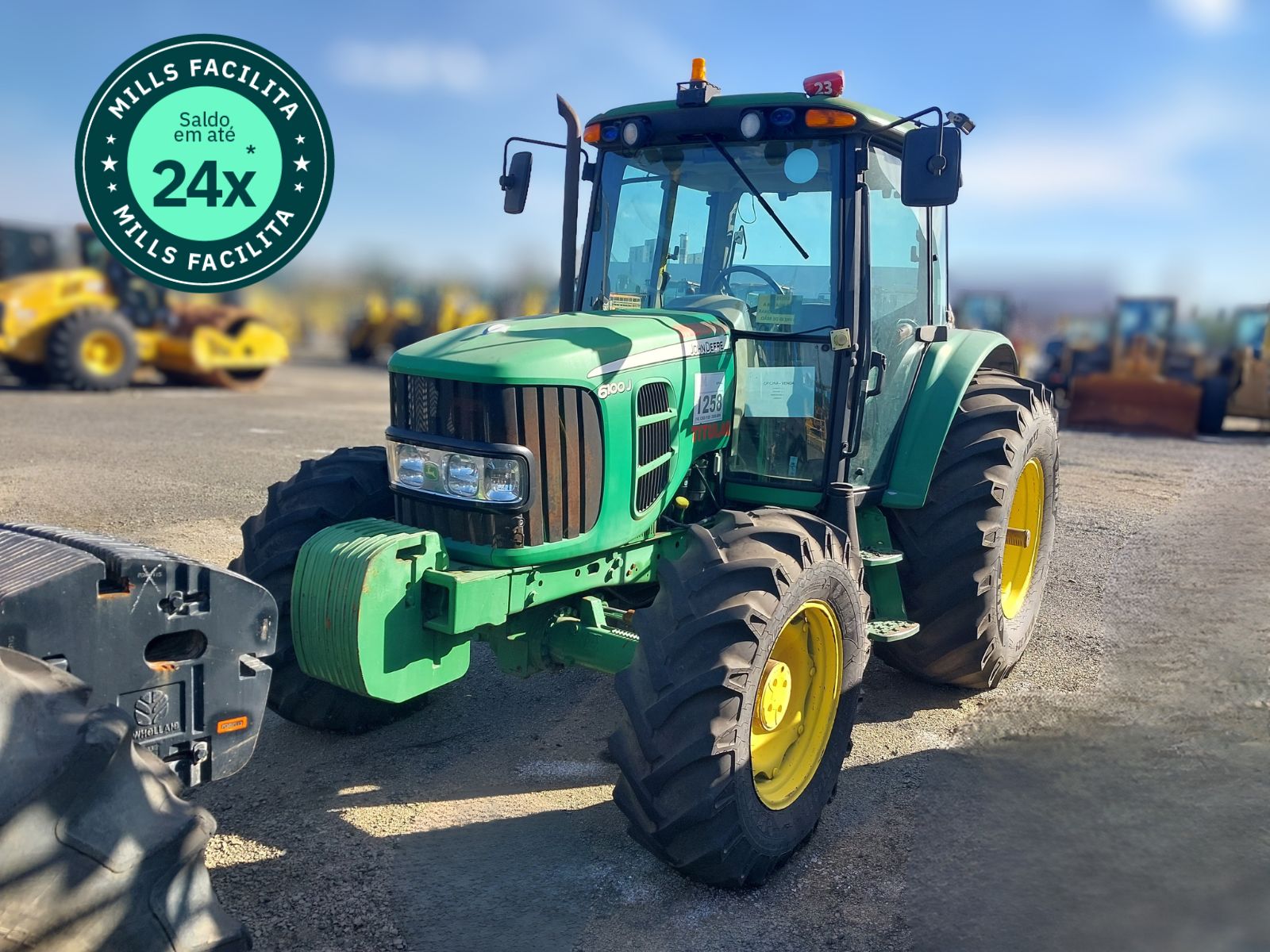 Trator Agrícola Jonh Deere 6100J