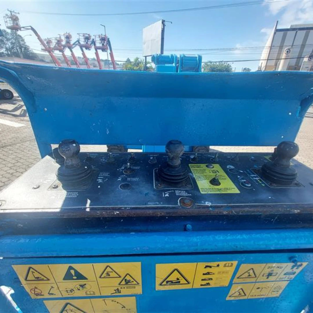 Plataforma Elevatória Articulada Diesel Z-45/25J RT