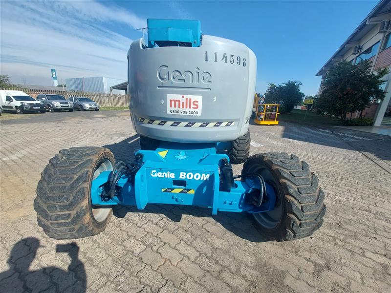 Plataforma Elevatória Articulada Diesel Z-45/25J RT