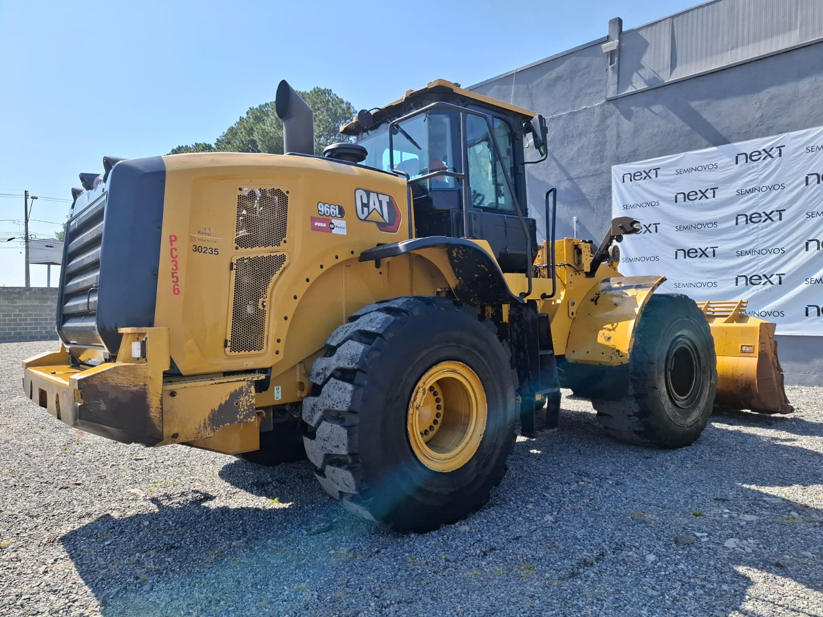 Pá Carregadeira Caterpillar 966L