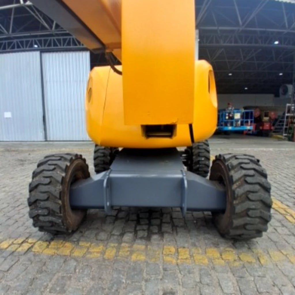 Plataforma Elevatória Articulada Diesel HA 18 SPX