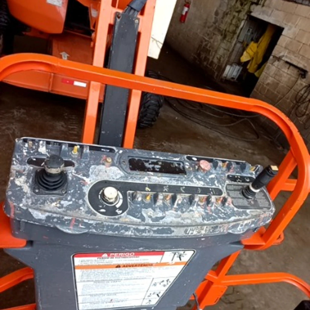Plataforma Elevatória Articulada Diesel 450AJ SII