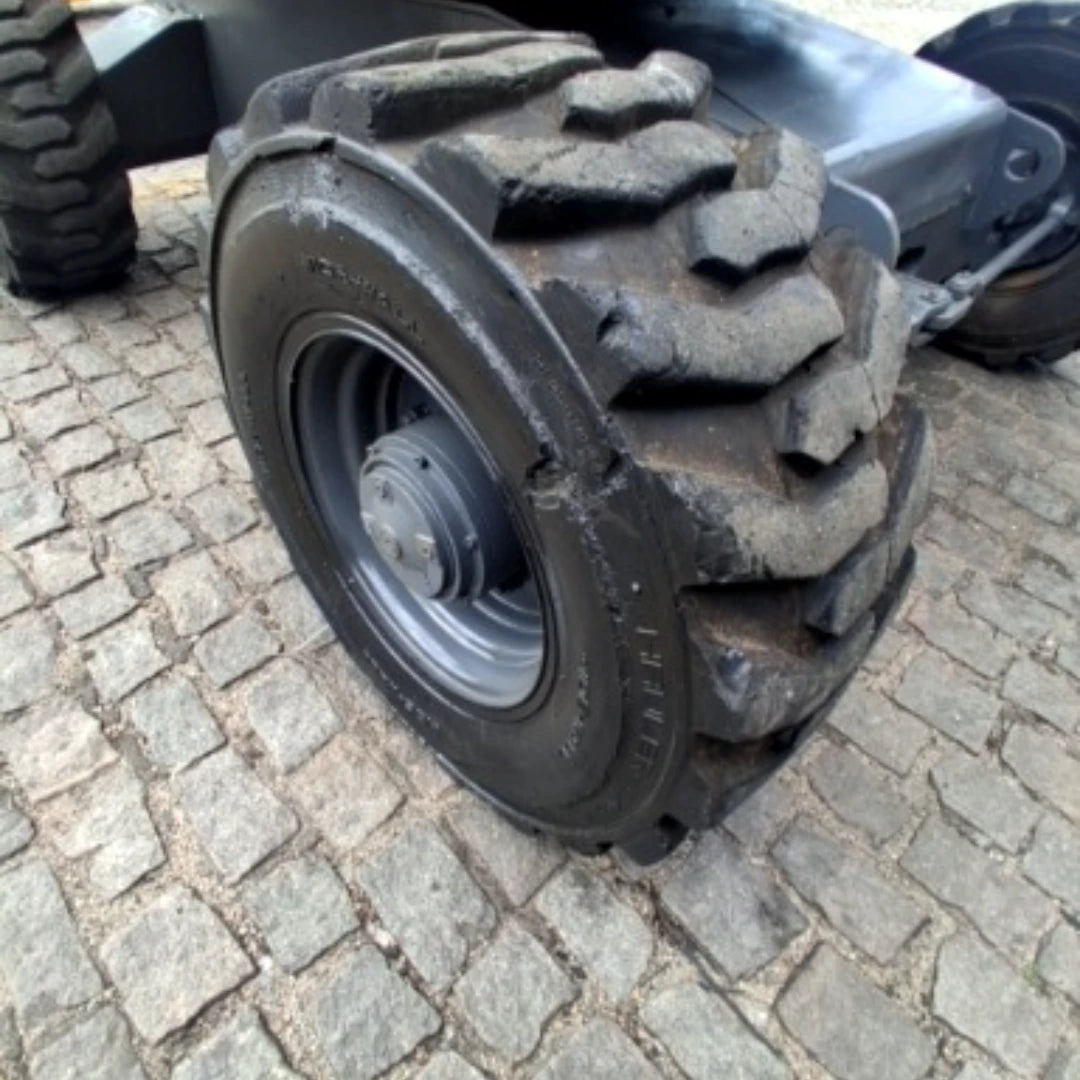 Plataforma Elevatória Articulada Diesel HA 18 SPX