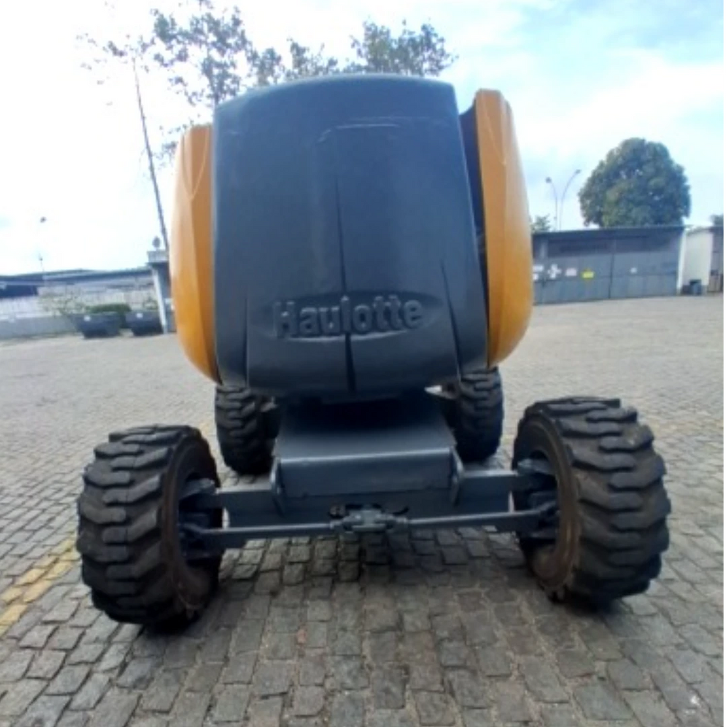 Plataforma Elevatória Articulada Diesel HA 18 SPX