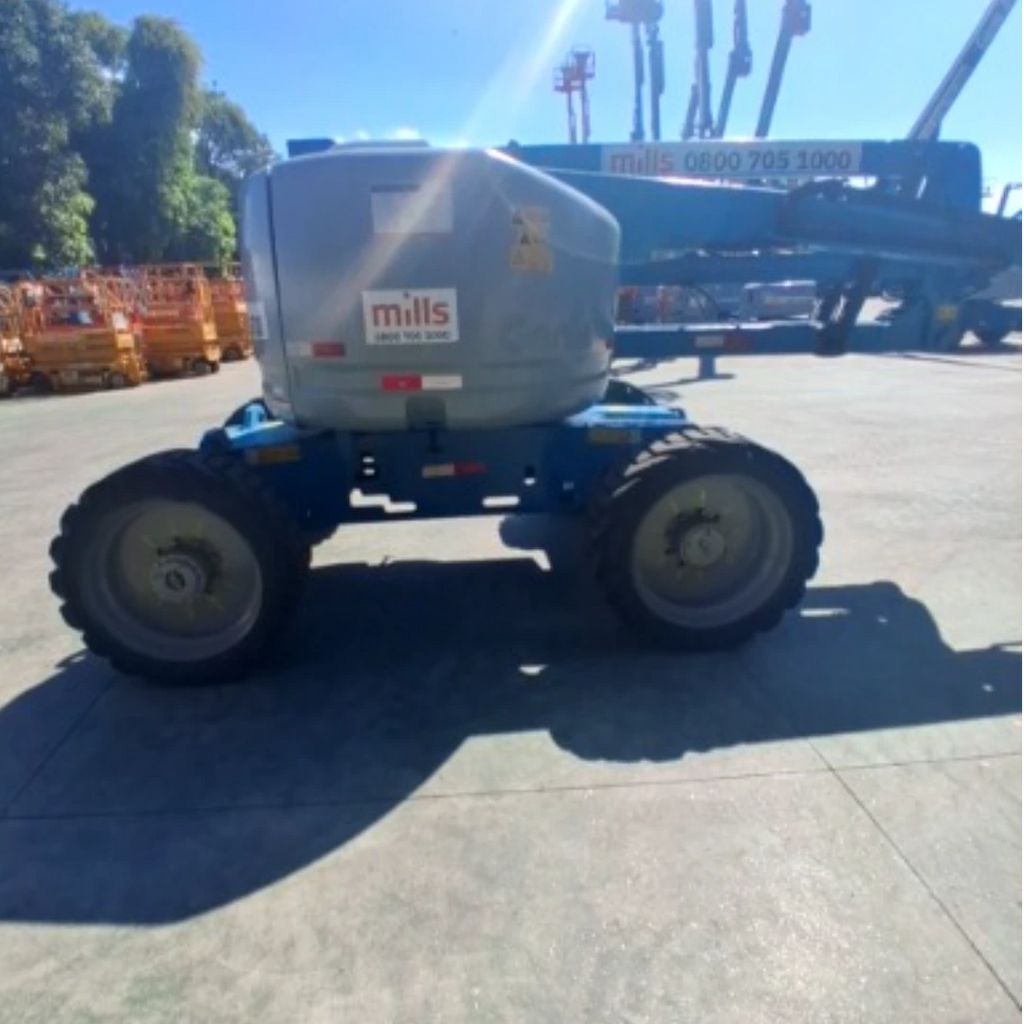 Plataforma Elevatória Articulada Diesel Z-45/25J RT