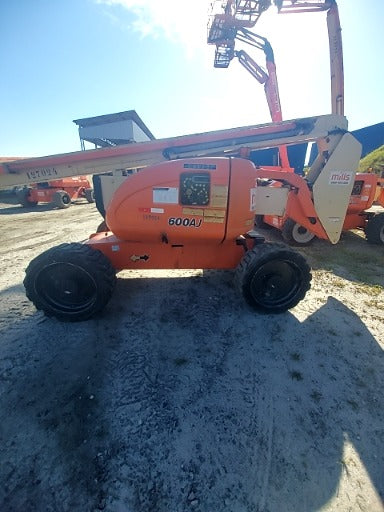 Plataforma Elevatória Articulada Diesel 600AJ