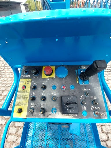 Plataforma Elevatória Articulada Diesel Z-34/22 IC