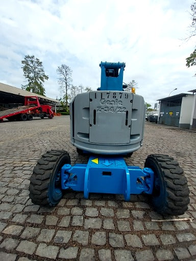 Plataforma Elevatória Articulada Diesel Z-34/22 IC