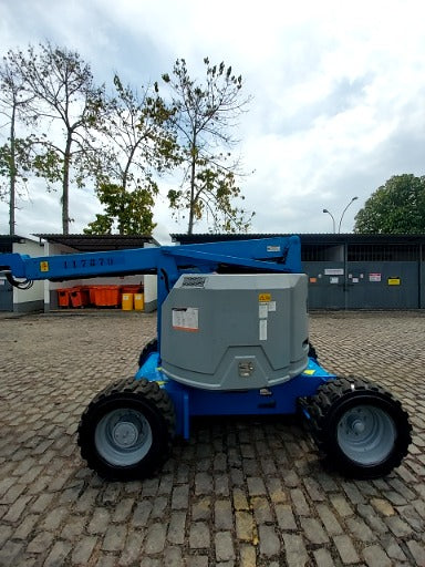Plataforma Elevatória Articulada Diesel Z-34/22 IC