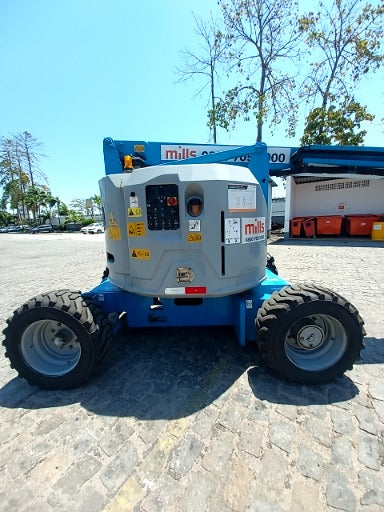 Plataforma Elevatória Articulada Diesel Z-34/22 IC