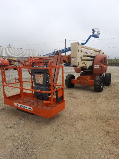 Plataforma Elevatória Articulada Diesel 450AJ-SII