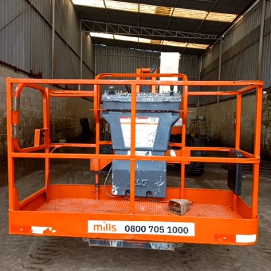 Plataforma Elevatória Articulada Diesel 450AJ SII