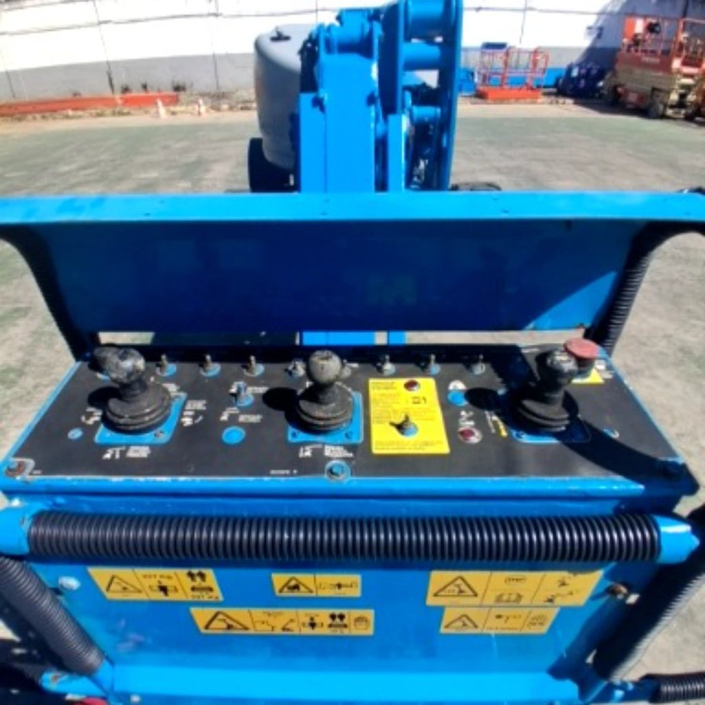 Plataforma Elevatória Articulada Diesel Z-45/25J RT