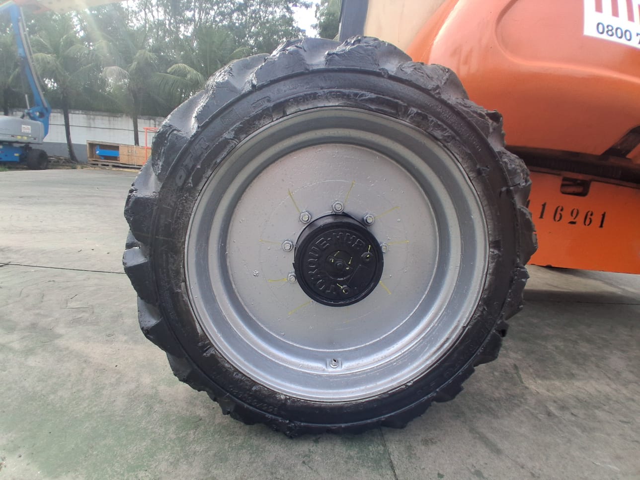 Plataforma Elevatória Articulada Diesel 600AJ