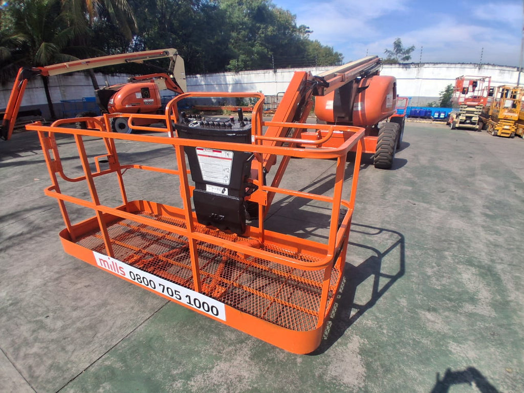 Plataforma Elevatória Articulada Diesel 600AJ