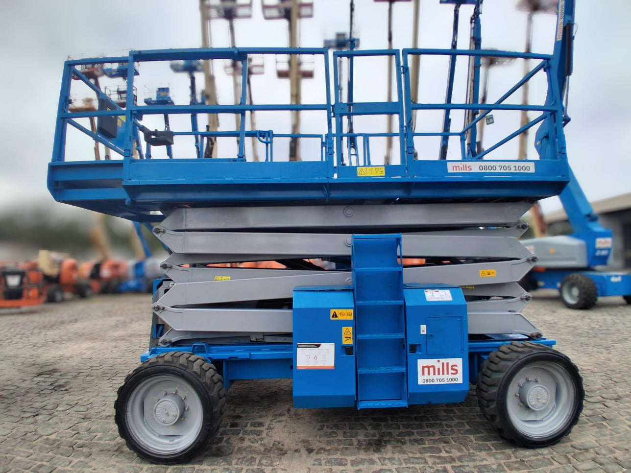 Plataforma Elevatória Tesoura Diesel GS-4390 RT