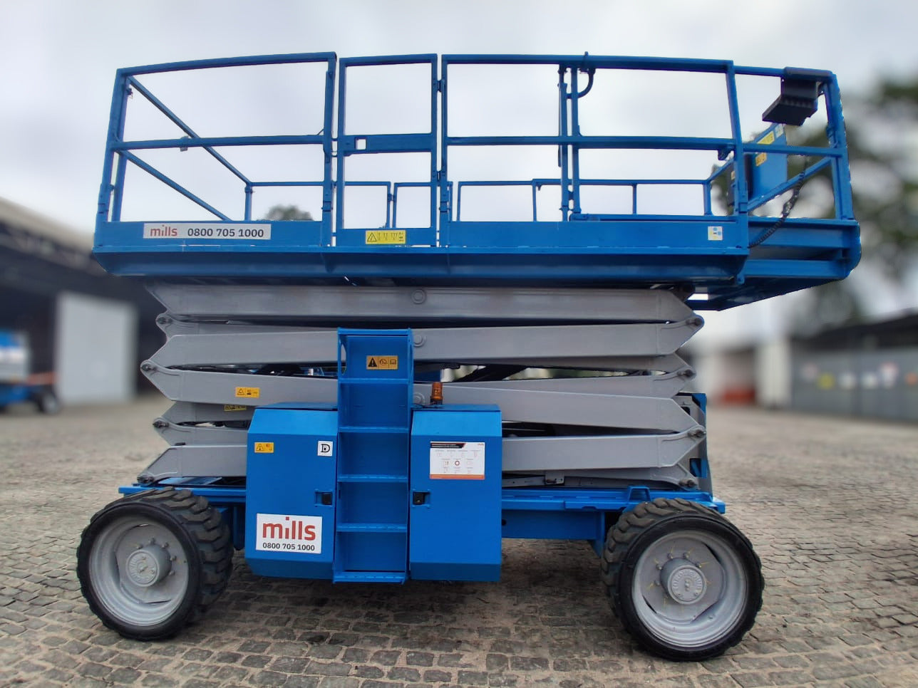 Plataforma Elevatória Tesoura Diesel GS-4390 RT