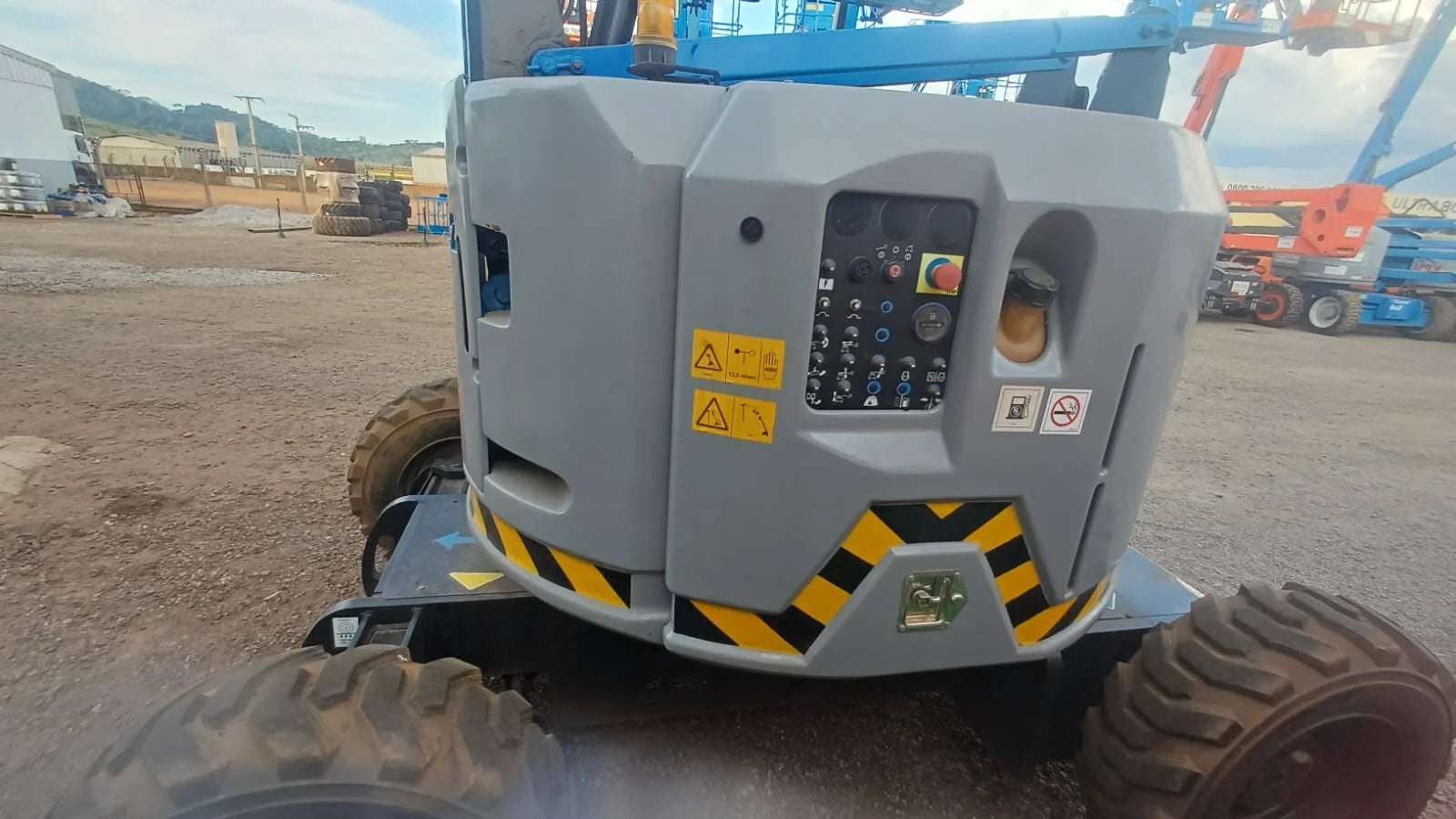 Plataforma Articulada Diesel Z-34/22 IC