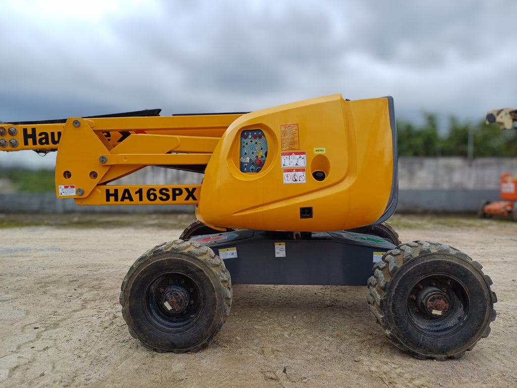 Plataforma Elevatória de Lança Articulada Diesel HA 16 SPX