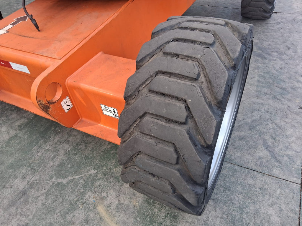 Plataforma Elevatória Articulada Diesel 600AJ
