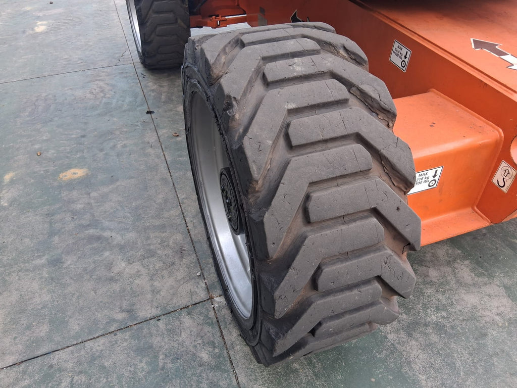 Plataforma Elevatória Articulada Diesel 600AJ